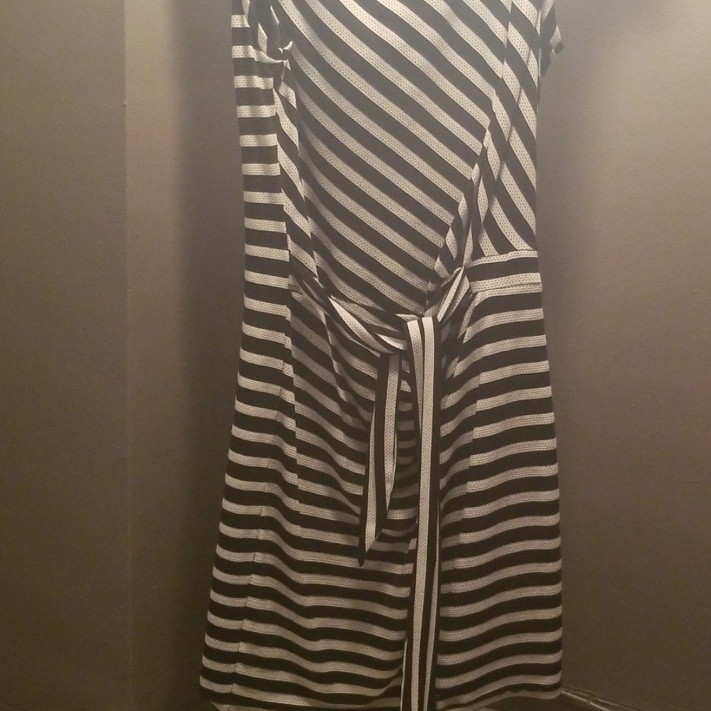 Guess brand sleeveless dress